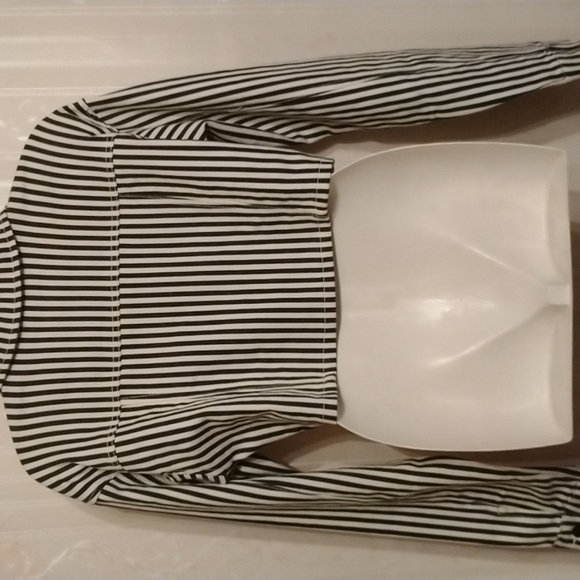 🌺NWOT crop striped denim jacket from Wild Honey size M So cute! - Picture 7 of 9